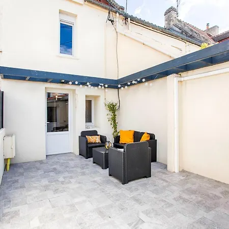 La Casa Elisa Family Town House Guest house Caen