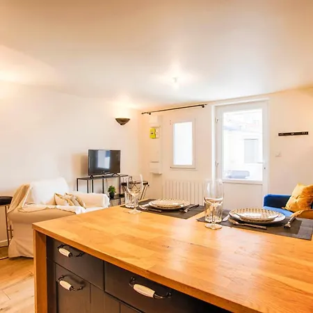 La Casa Elisa Family Town House *